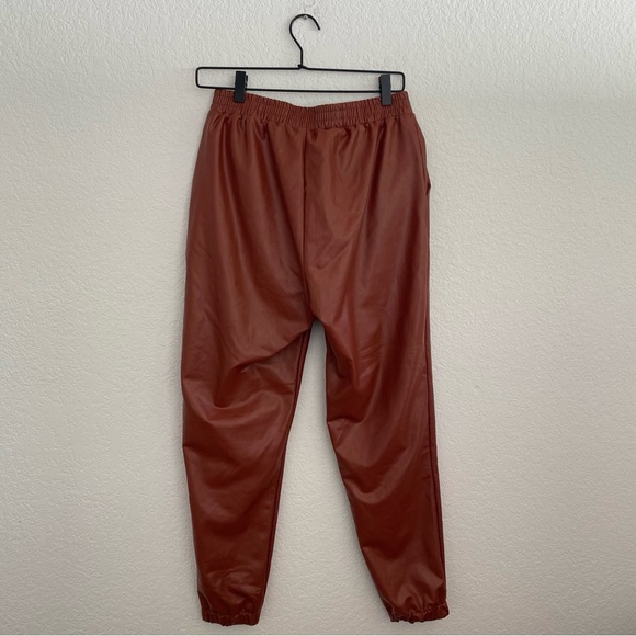 21 SAINTS Women's Medium Brown Faux Leather Jogger Pant - Picture 2 of 9